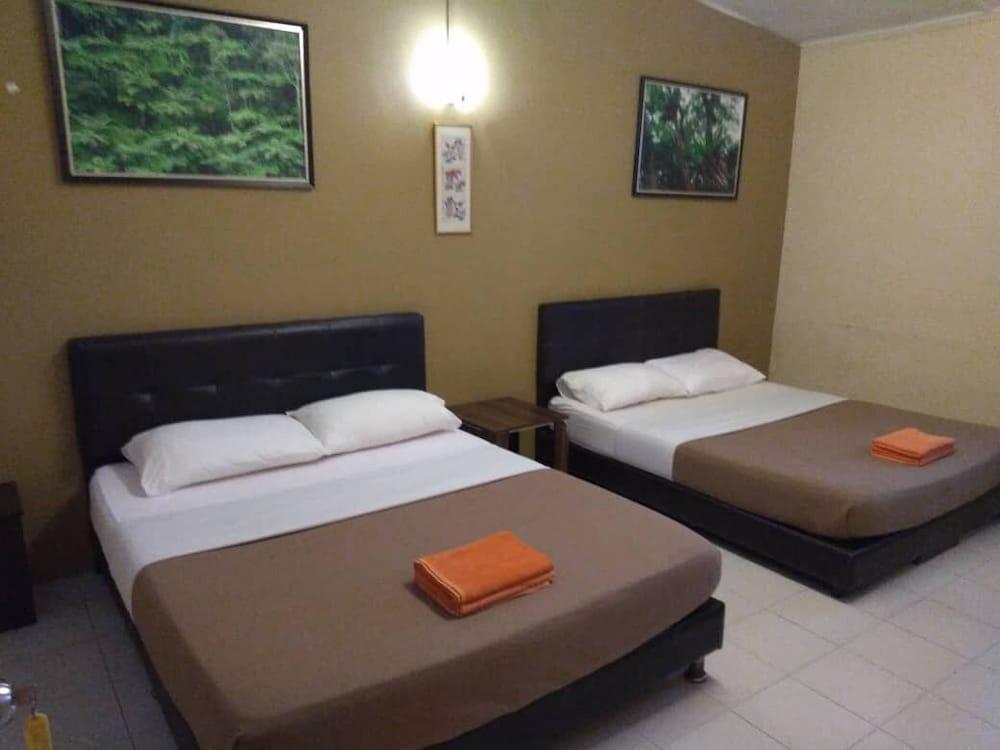 Rovers Inn Cameron Highlands Bagian luar foto